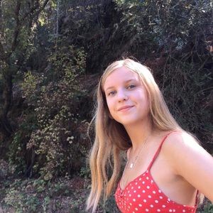 Meet your Posher, Thea